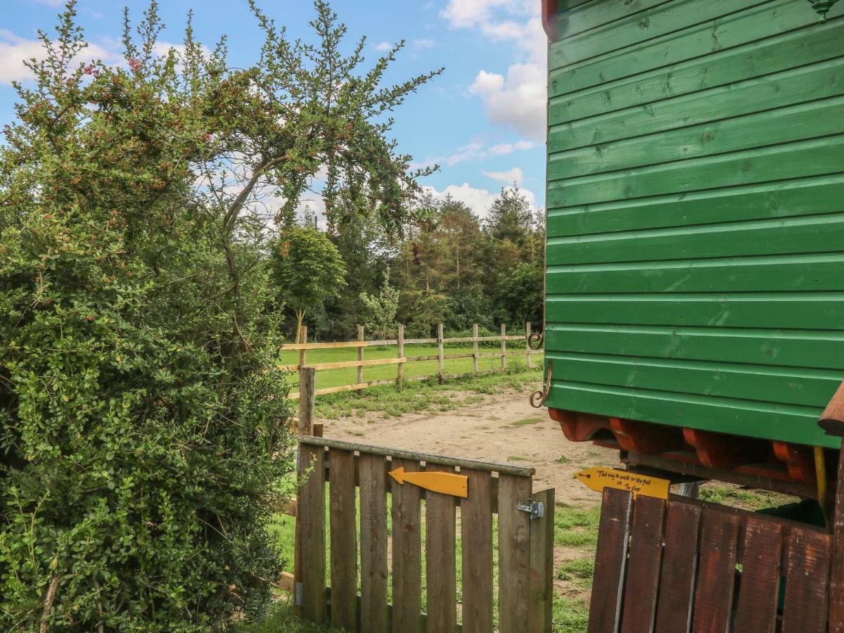 Wayside Cottage York Bagian luar foto